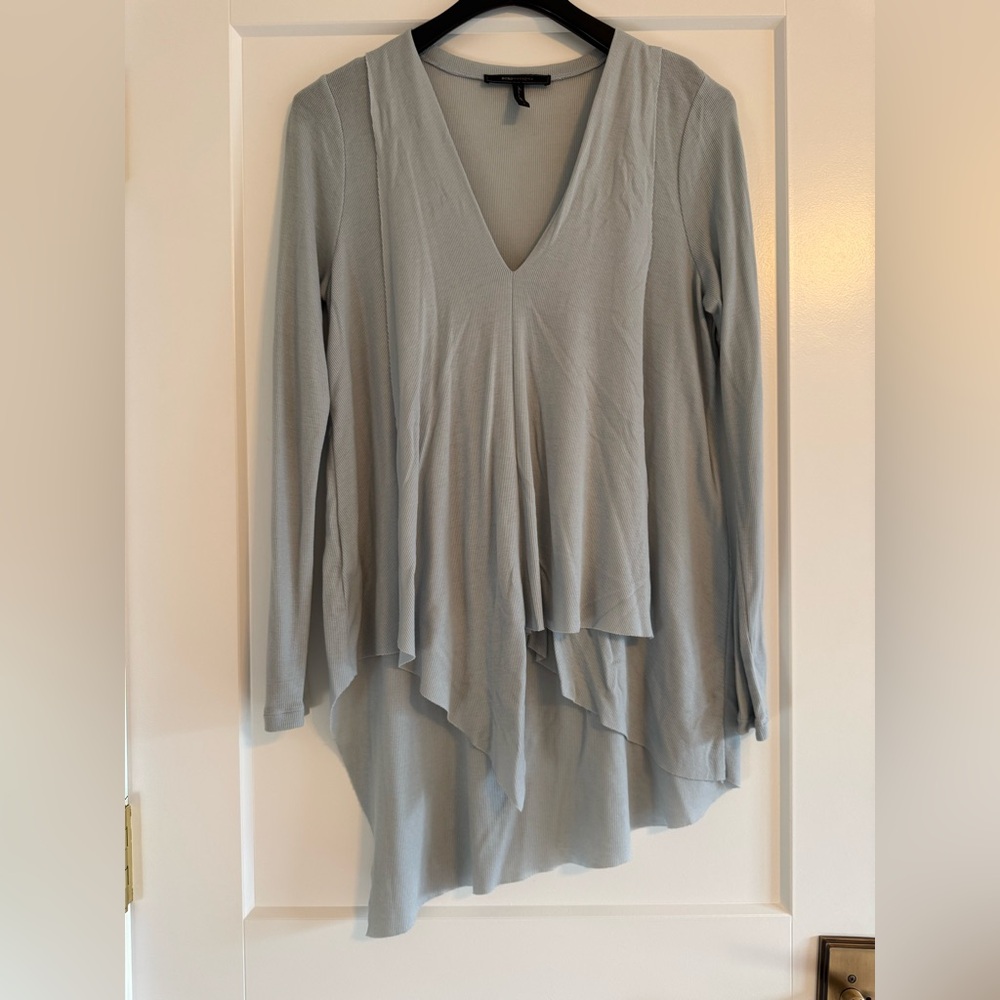 NWOT! BCBGMaxAzria Light Bluish GrayV-Neck Layered Top, Sz.L
